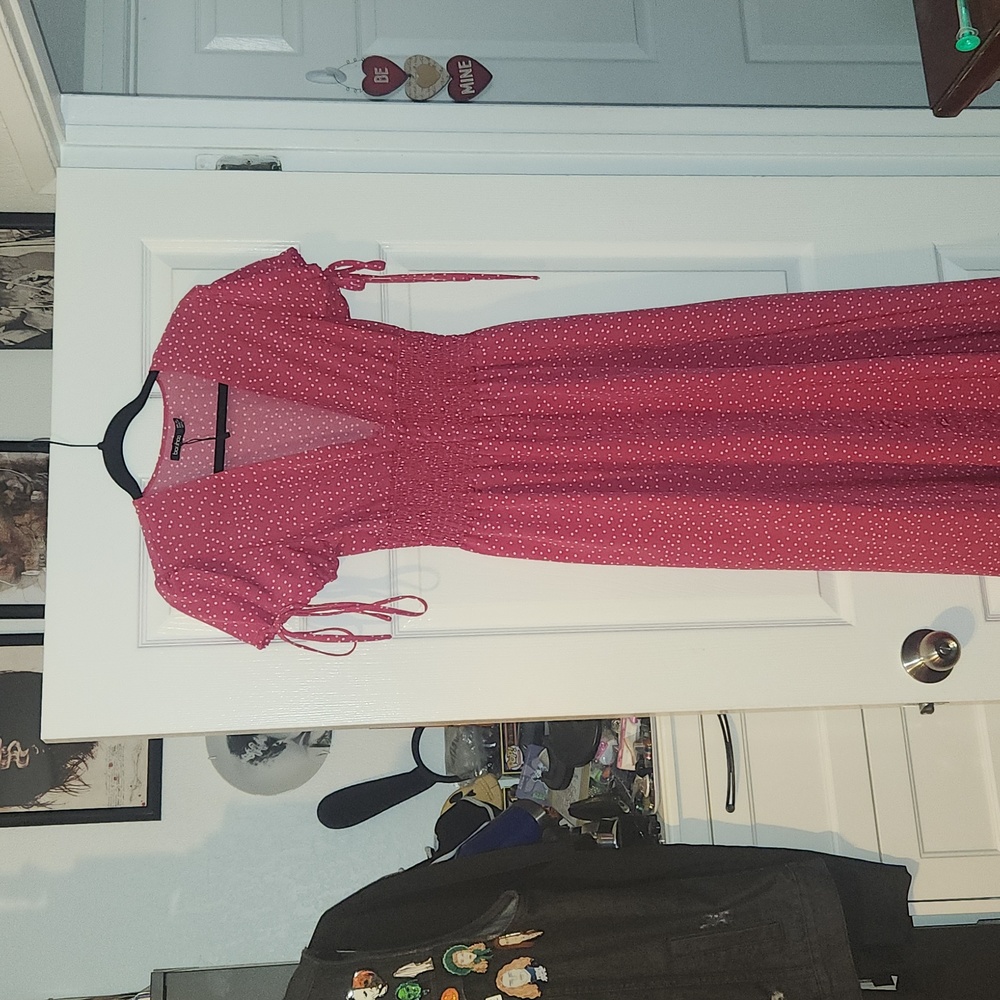 Beautiful pink dress with white polka-dots